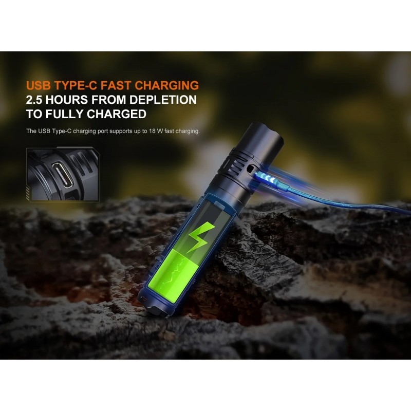FENIX TORCIA TATTICA COMPATTA RICARICABILE PD36R V2.0