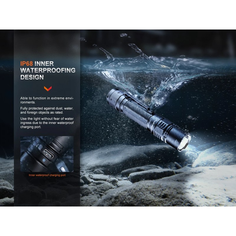 FENIX TORCIA TATTICA RICARICABILE PER IMPIEGHI PESANTI PD36R PRO
