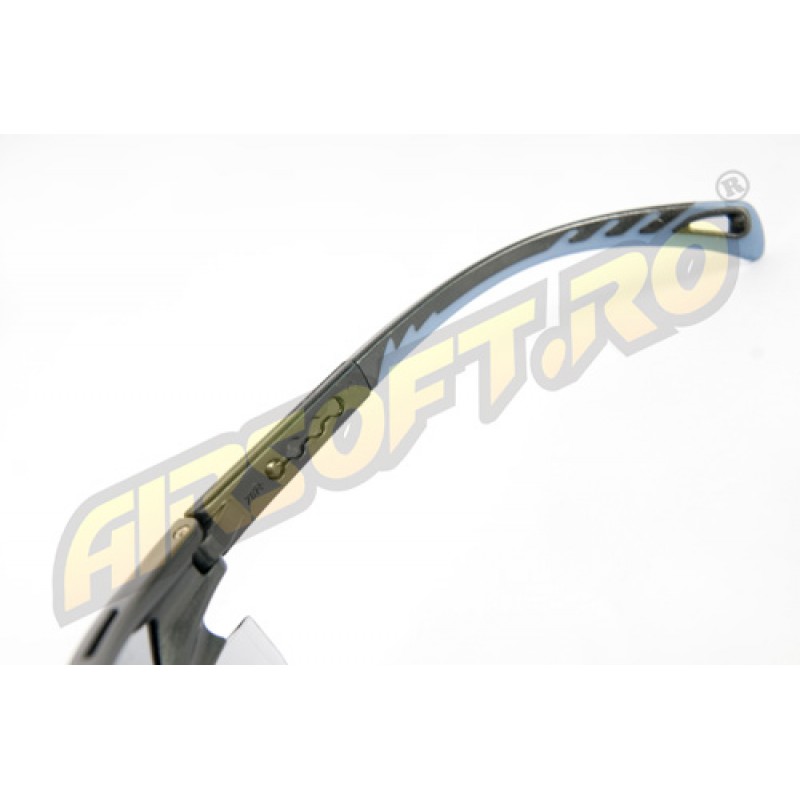 BLACK LENS PROTECTIVE GLASSES WITH ADJUSTABLE TEMPLATES