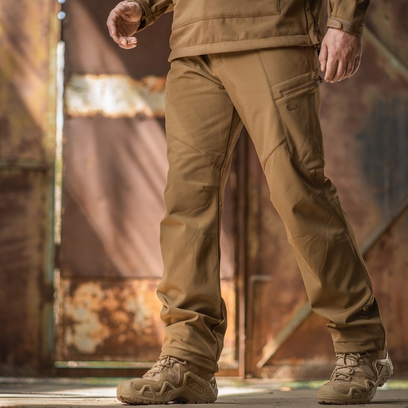PANTALONI TACTICI SOFT SHEEL DE IARNA - COYOTE